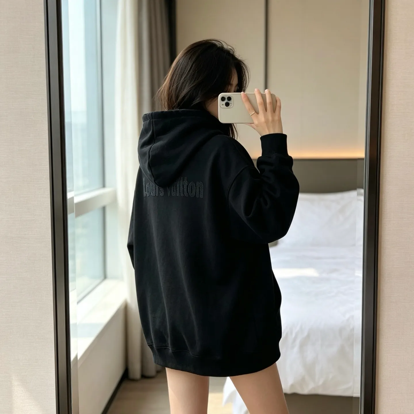 Louis Vuitton/Louis Vuitton tatami embroidered letter logo hole hooded sweatshirt